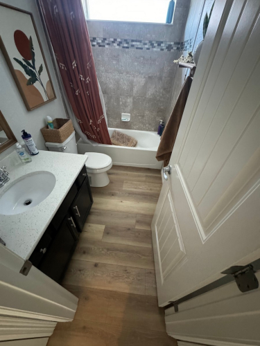 Cedar-Knoll-Laminate-Flooring-Windsor-Colorado-24-04