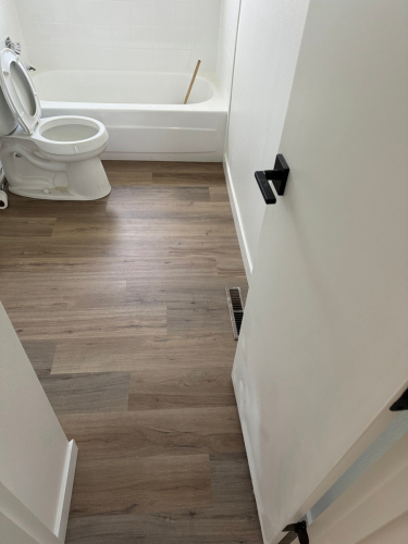 Fort Collins Luxury Vinyl Plank Installers - Color Driftwood
