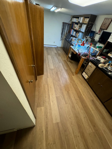 Laminate Plank Installation Loveland - Color Fox Hollow